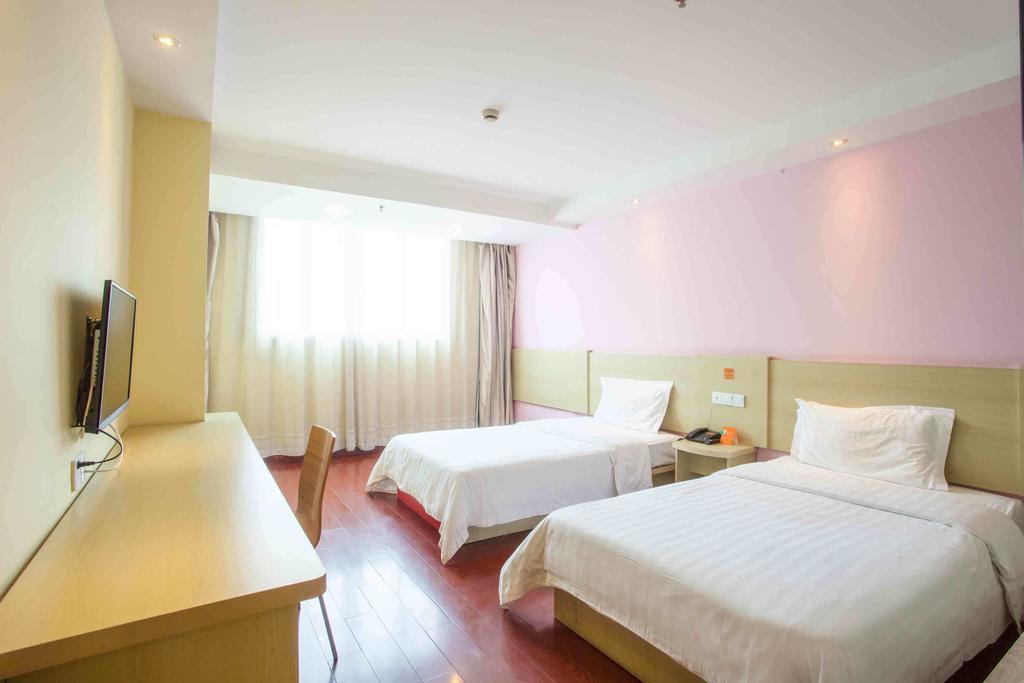 7Days Inn Wuzhou South Railway Station Cangwu Bilik gambar