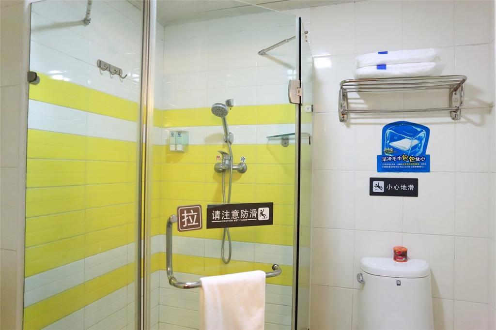 7Days Inn Wuzhou South Railway Station Cangwu Luaran gambar