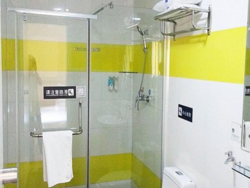 7Days Inn Wuzhou South Railway Station Cangwu Luaran gambar